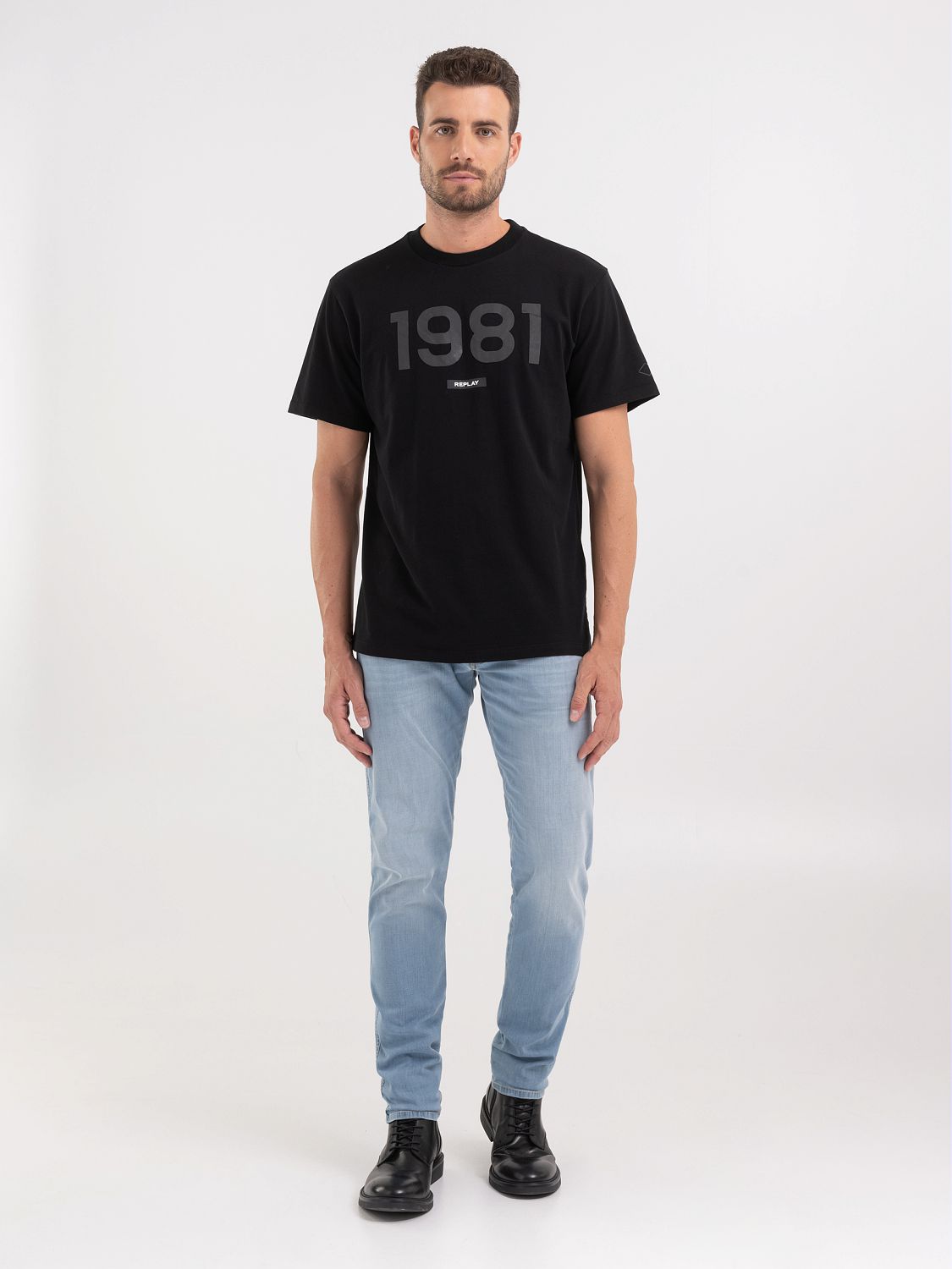 REPLAY CREWNECK T-SHIRT IN JERSEY WITH EMBOSSED PRINT